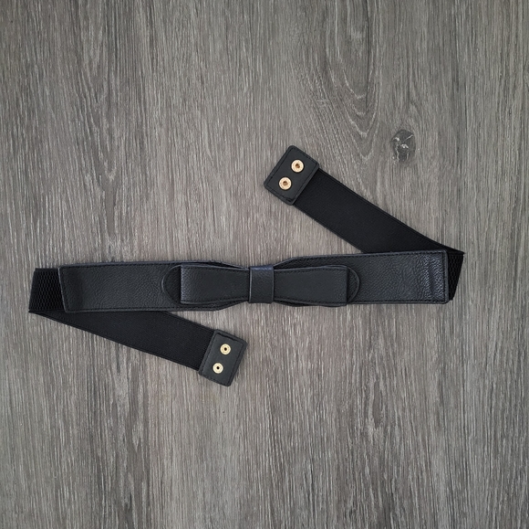 Modcloth Bow Belt NWOT - Picture 1 of 2